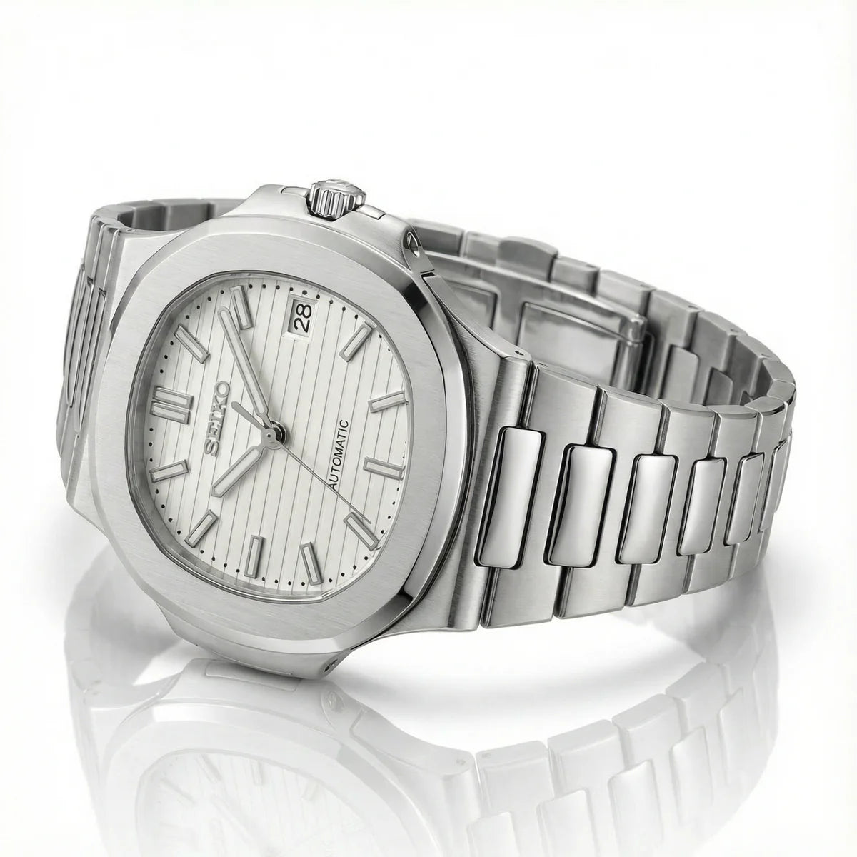 nautilus white