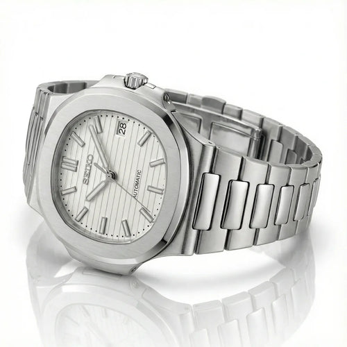 Nautilus Aquanaut nautilus white